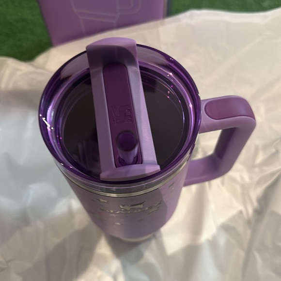 Stanley Olivia Rodrigo Exclusive 40oz Tumbler BNWT - Picture 9 of 9
